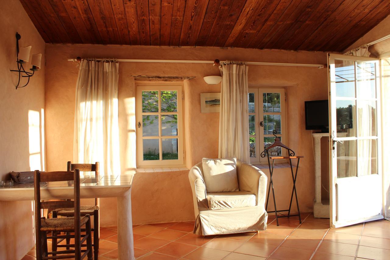 Domaine De La Blaque - B&B Varages Buitenkant foto